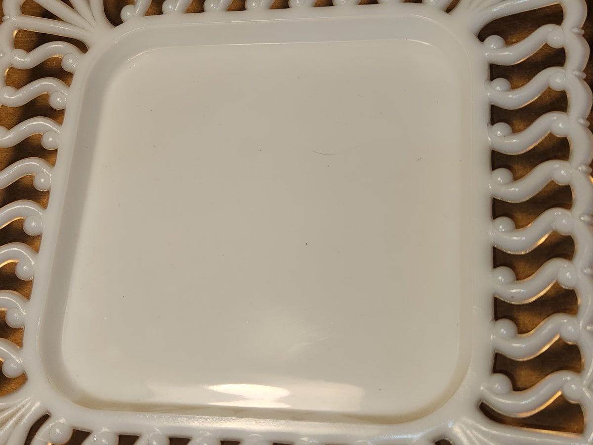 Vintage Westmoreland Milk Glass Square S Pattern Lattice Edge Plate mg121