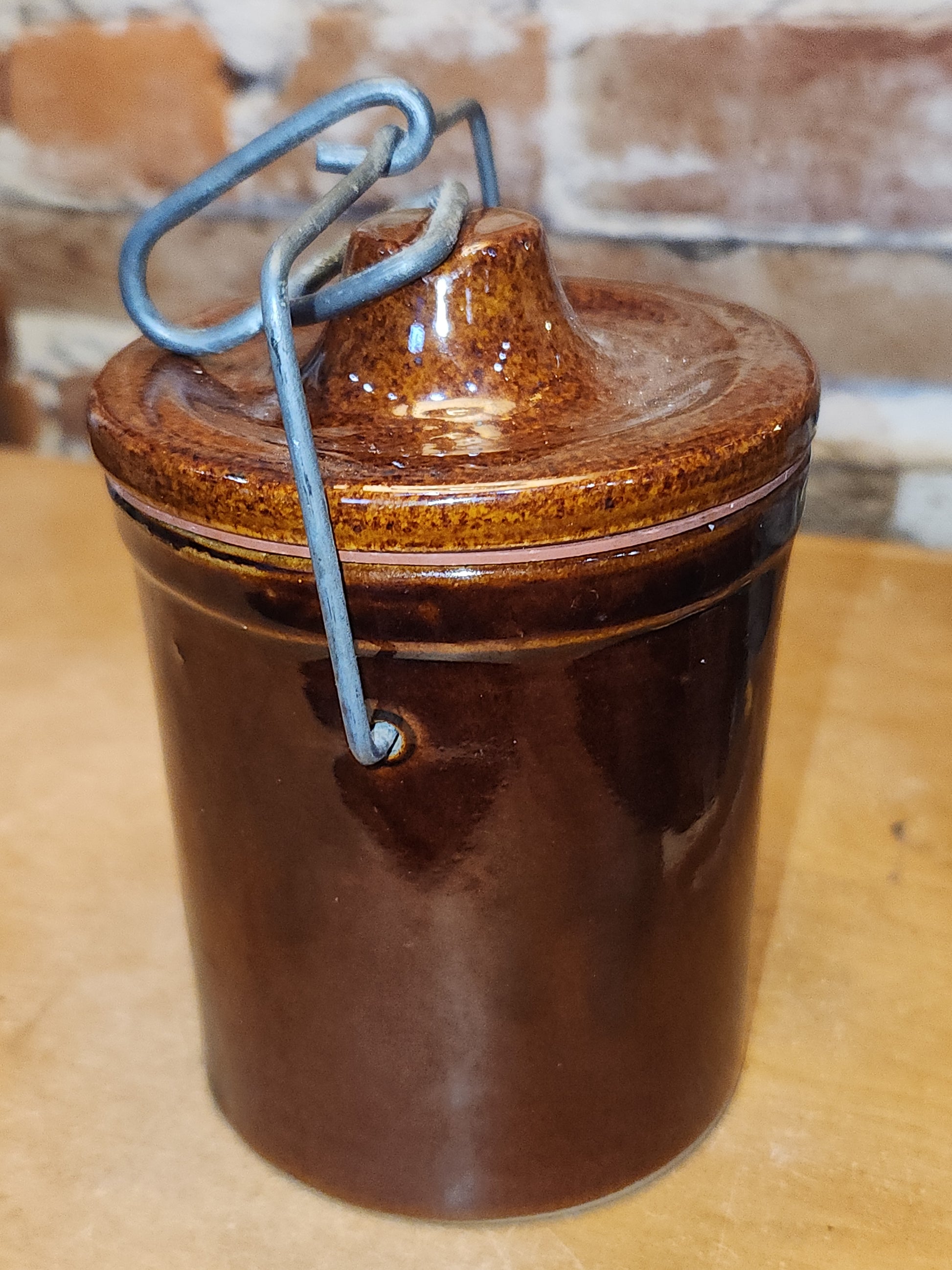 Vintage Brown Pottery Crock Lid and Metal Bail pot52