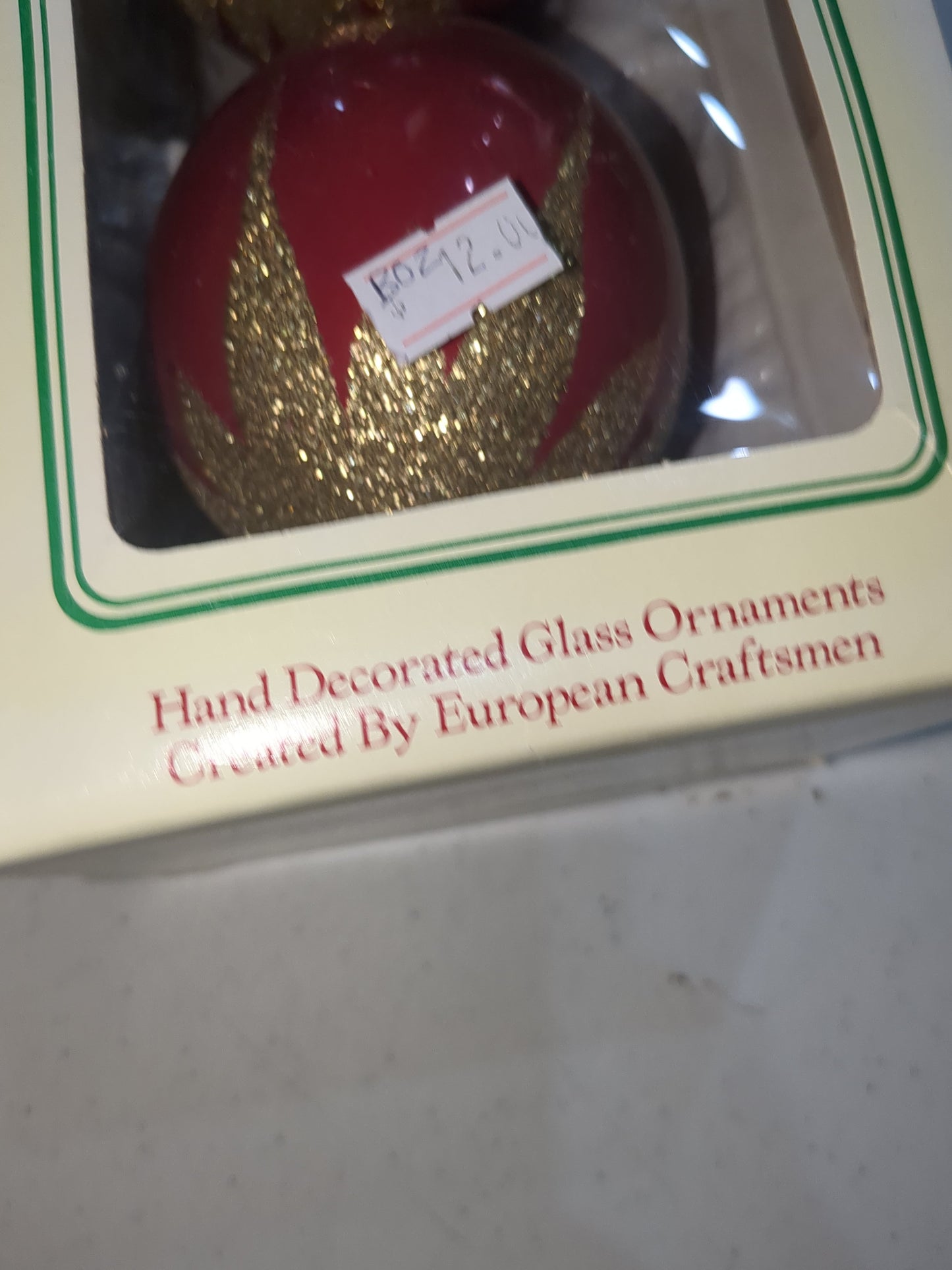 Christmas Classics Ornaments Red and Gold BO2