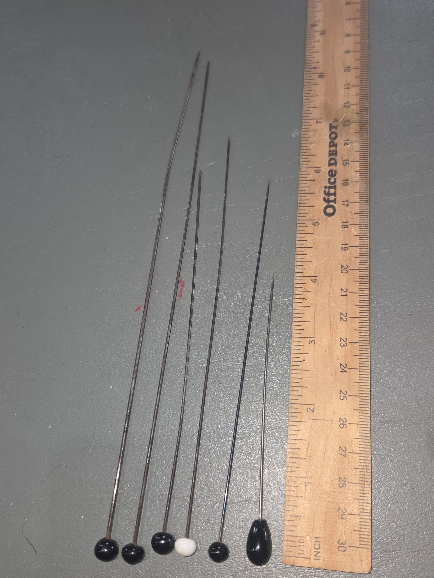 Vintage Hat Pins Black and White Set of 6 vhp1