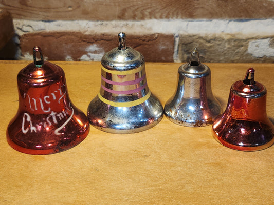 Vintage Hard Plastic Bells Unmatched Set of 4 AS IS bel8