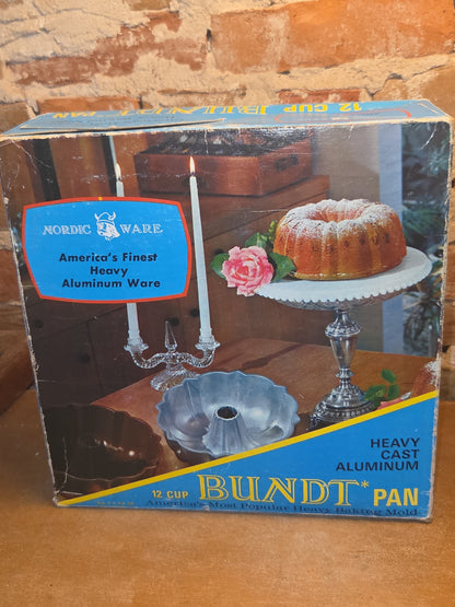 Vintage Nordic Ware Heavy Cast Aluminum 12 Cup Bundt Pan Has Original Box alu51