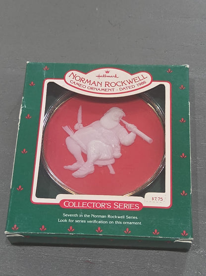 Vintage Hallmark Keepsake Norman Rockwell Cameo Ornament 7th in Series 1986