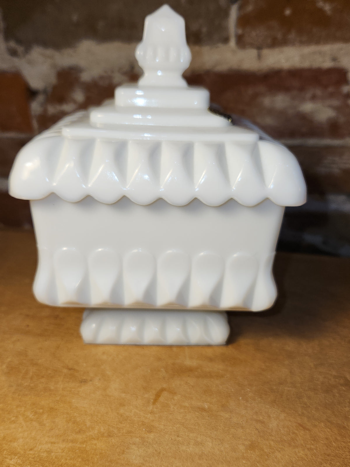 Vintage Westmorland Milk Glass Covered Candy Dish Wedding Pattern mg70