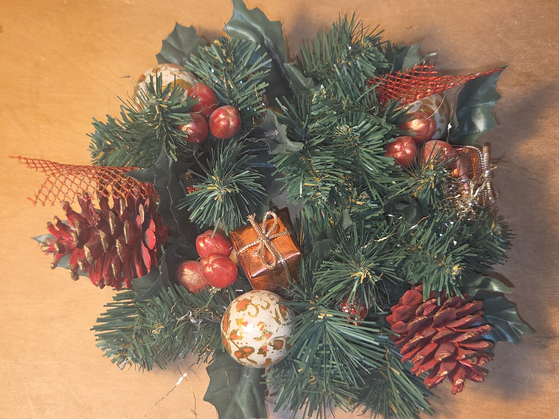 Vintage Christmas Candle Ring Centerpiece Gift Ornament Berries