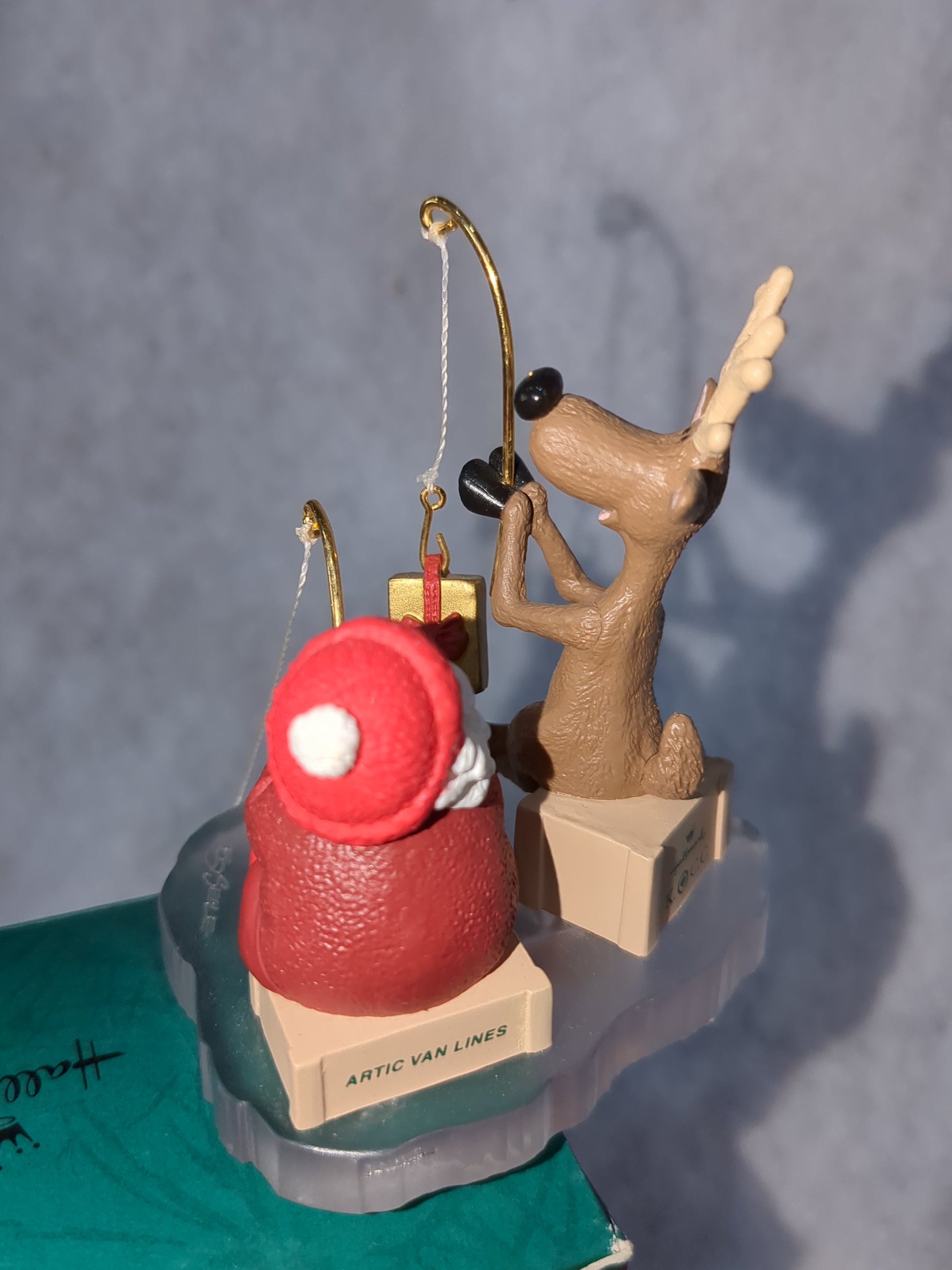 Hallmark Keepsake Ornament Collector's Club 1995 Membership Ornament Fishing for Fun ho48