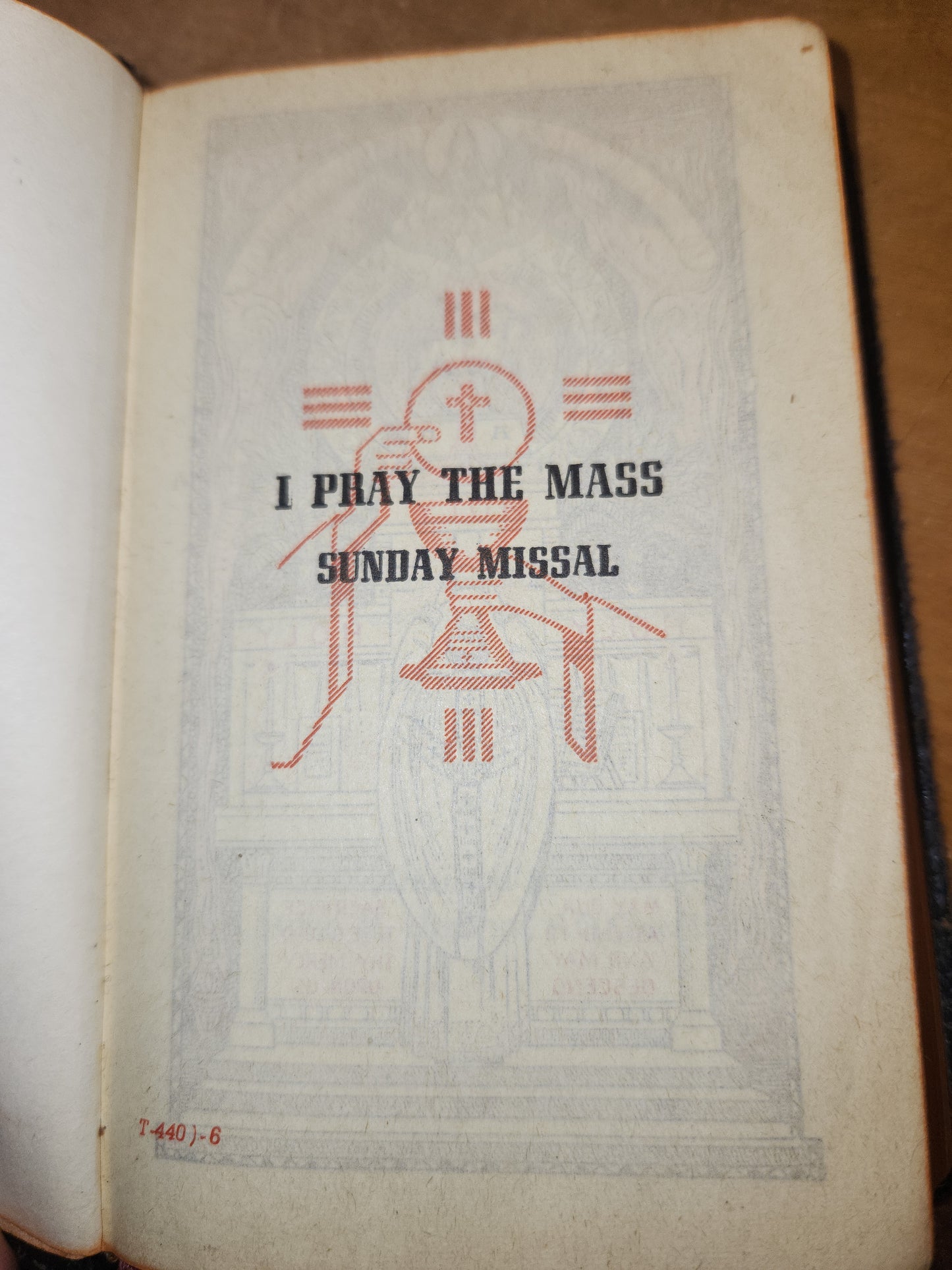 Vintage "I Pray The Mass" Sunday Missal by Father Hoever 1947 vb01