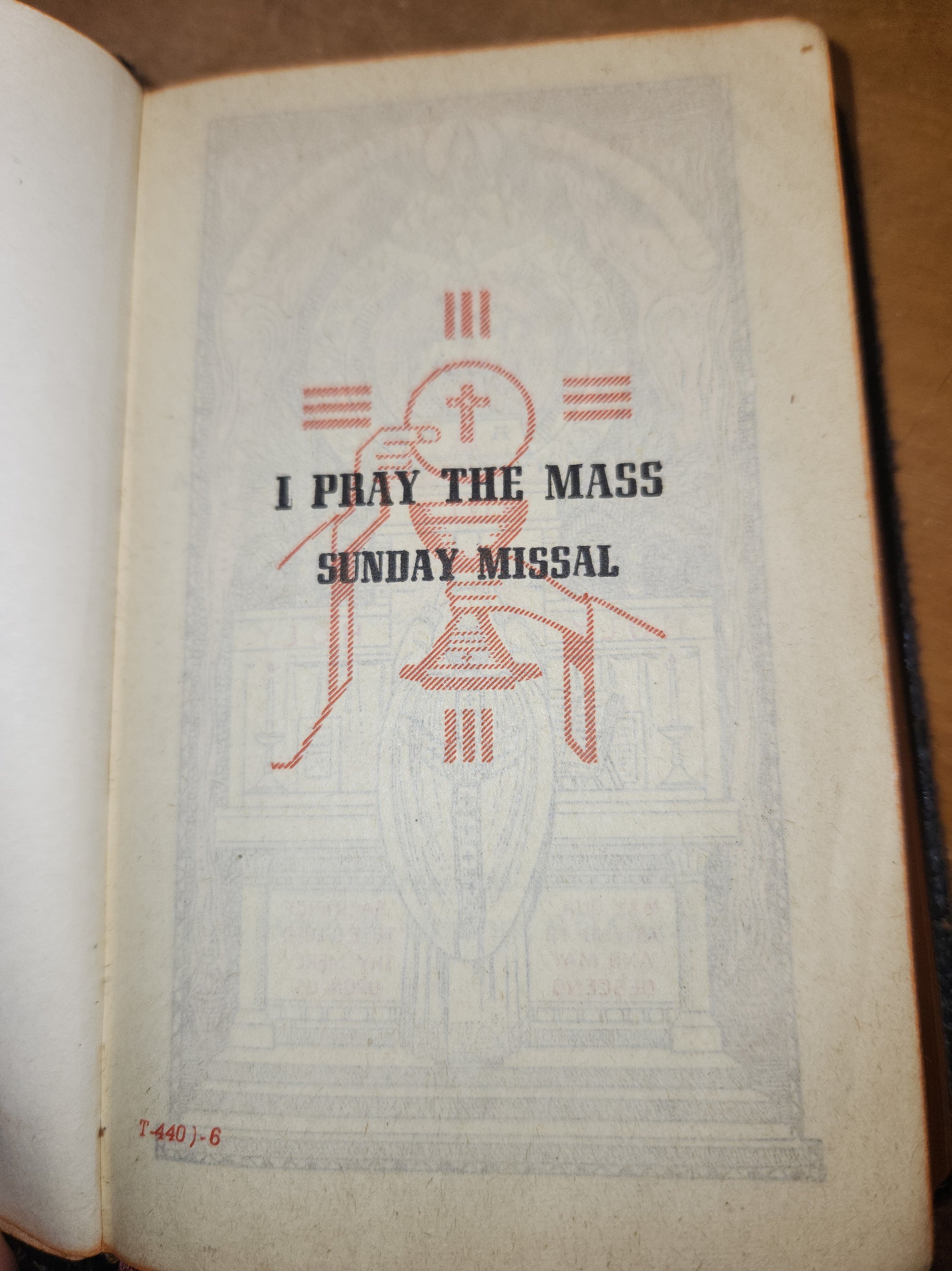 Vintage "I Pray The Mass" Sunday Missal by Father Hoever 1947 vb01