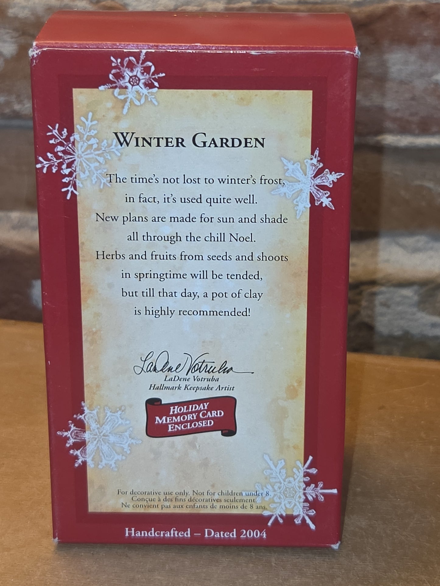 Vintage Hallmark Keepsake Ornament Winter Garden Ornament Birds Wreath Poinsettia 2004 ho70