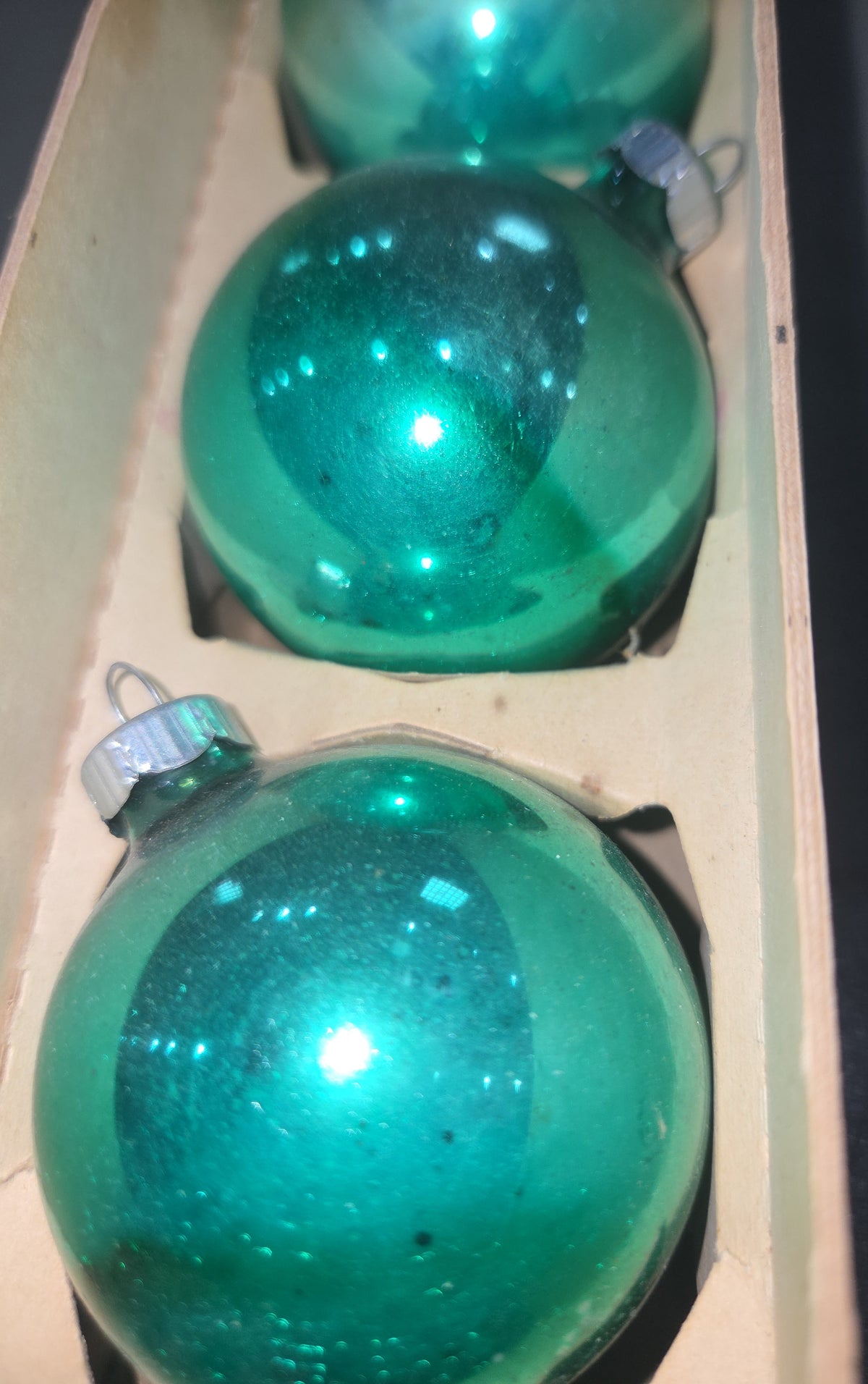 Vintage Shiny Brite Glass Christmas Ornaments Five 2" Green Shades in Fanci-Pak Box As Is bo51