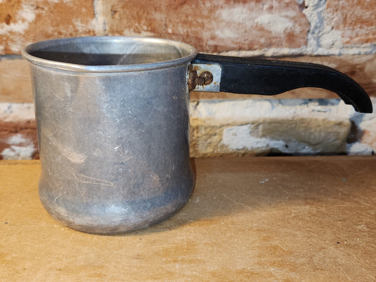 Vintage Aluminum Saucepan alu127