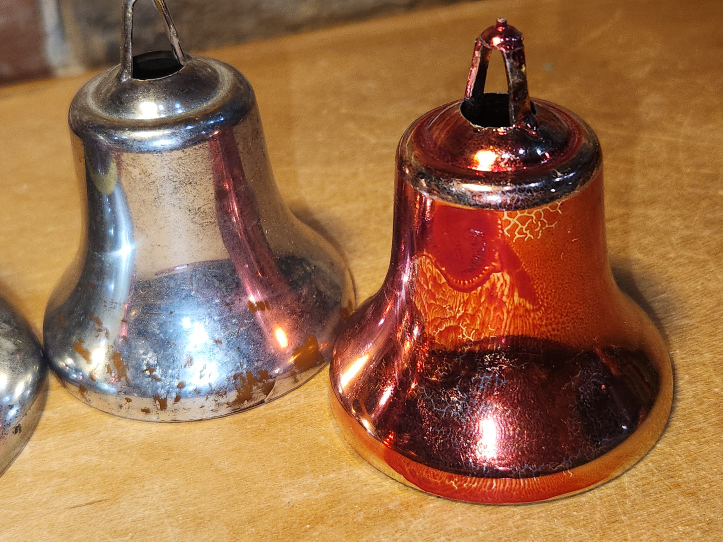 Vintage Hard Plastic Bells Unmatched Set of 4 AS IS bel8