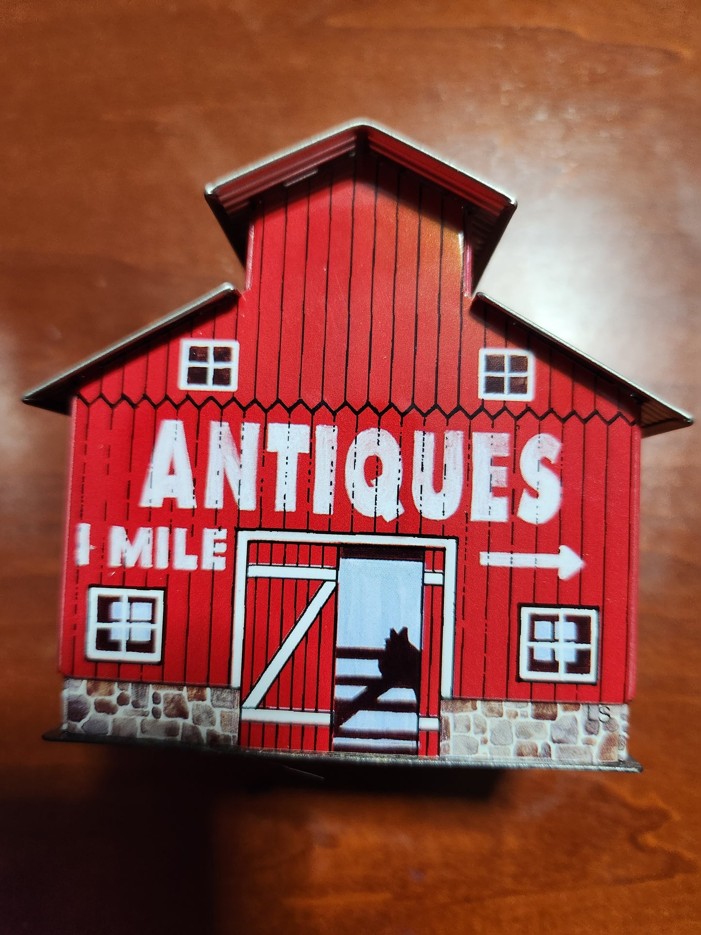 Vintage Hallmark Keepsake Ornament Red Barn Complimentary to Town and Country Series 1999 t&c2