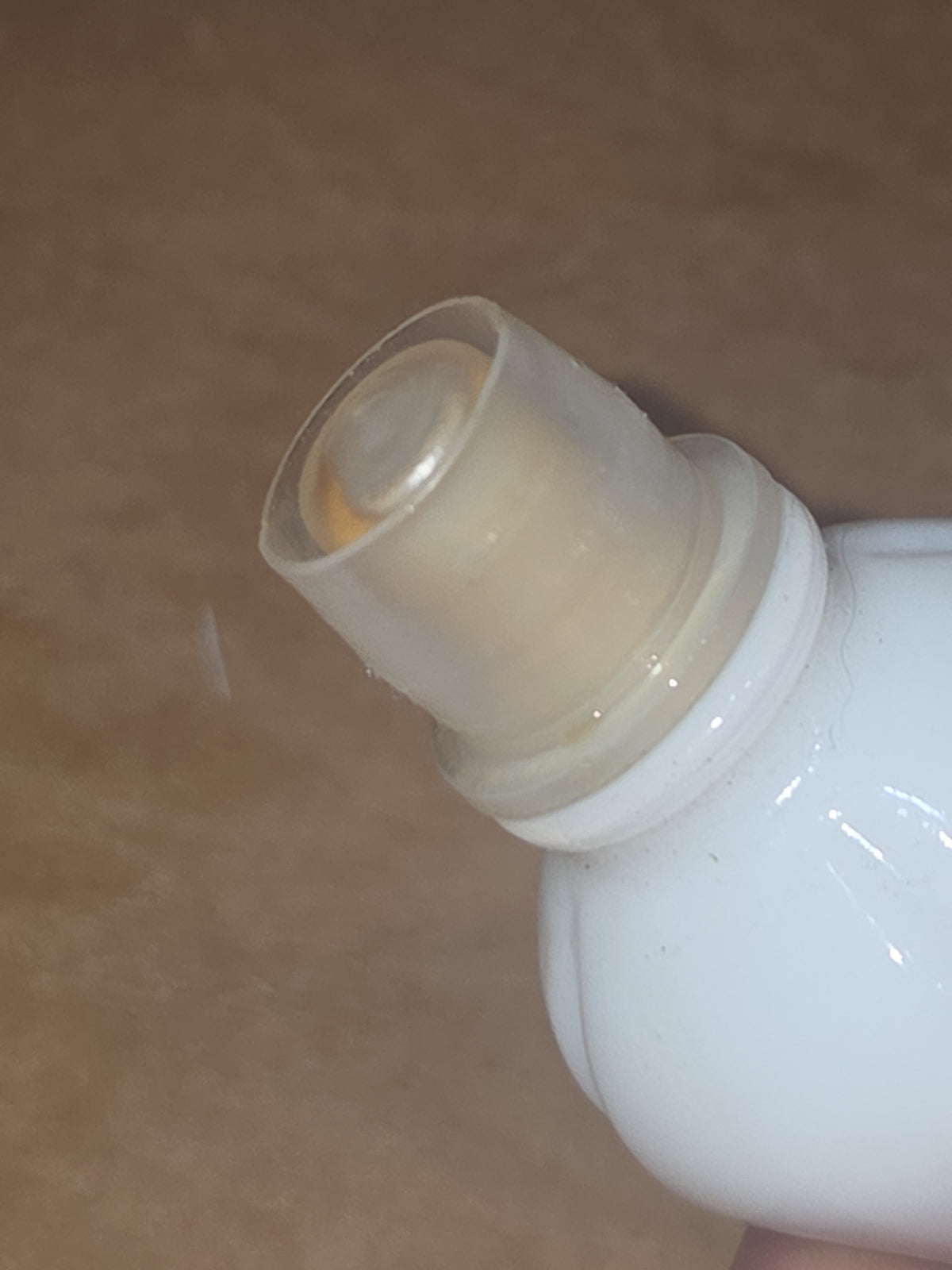 Avon Vintage Floral Milk Glass Bud Vase Field Flowers Foaming Bath Oil Empty va65