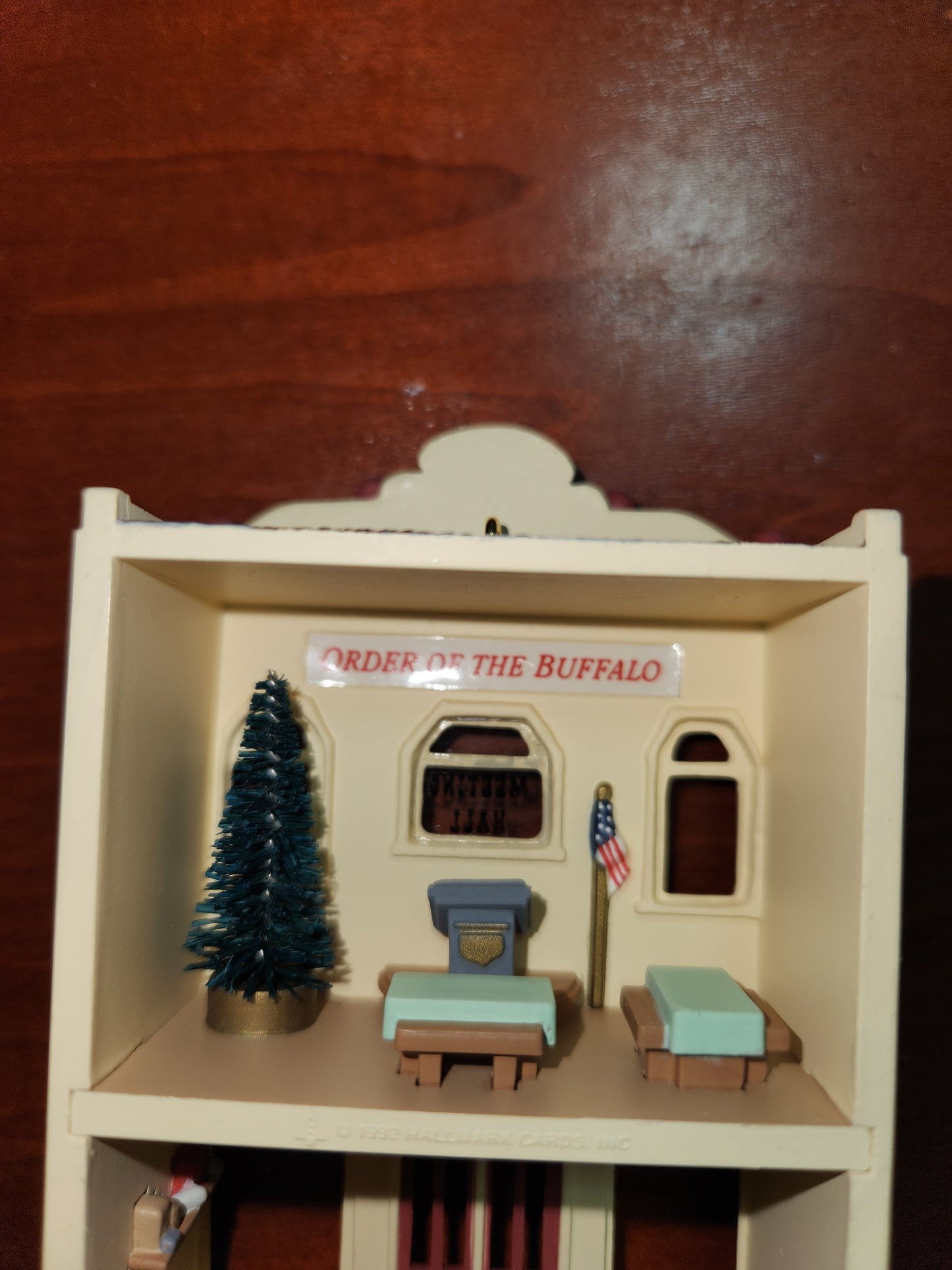 Hallmark five and ten store Nostalgic House & Shops hh1992