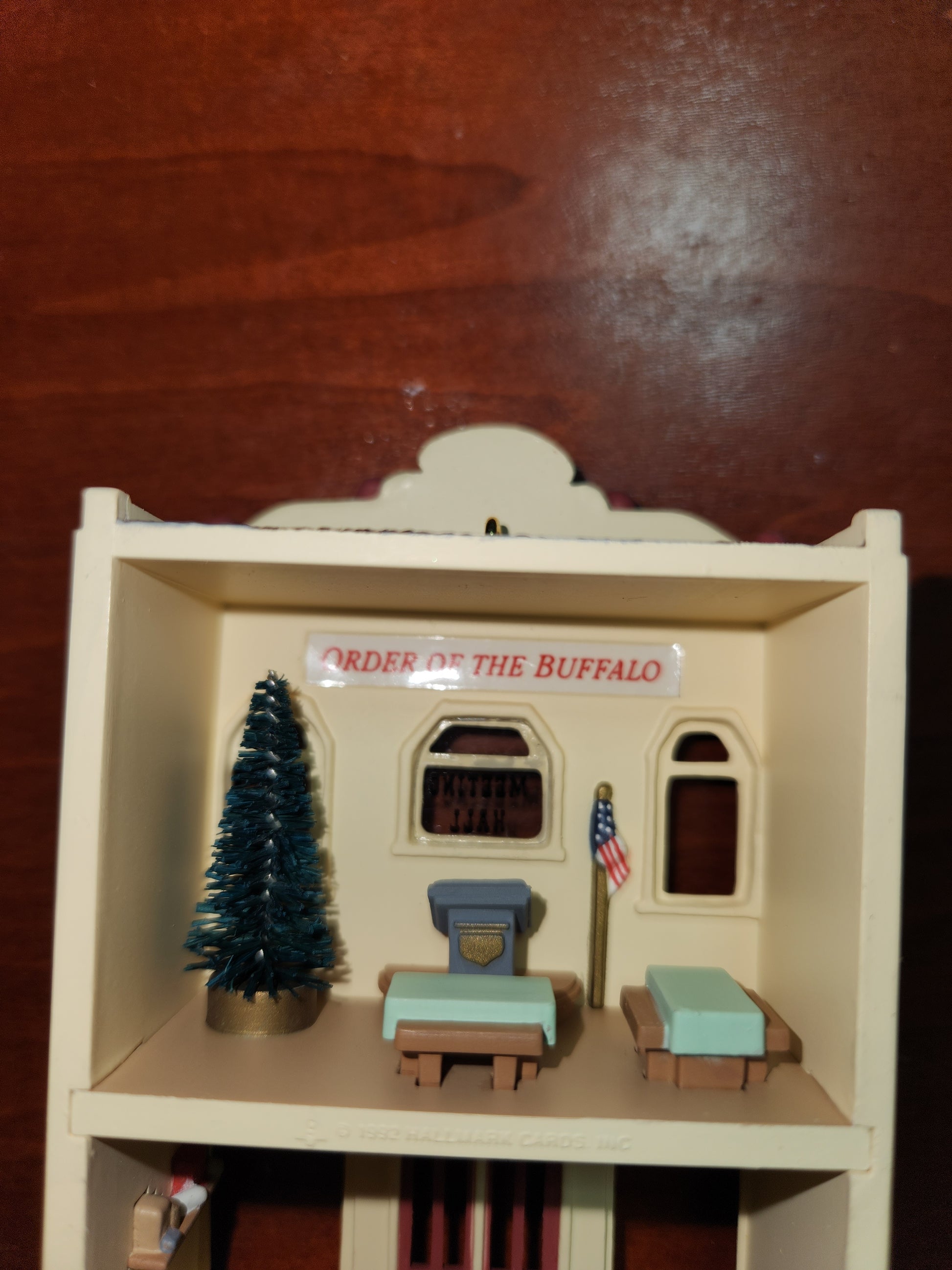 Hallmark five and ten store Nostalgic House & Shops hh1992
