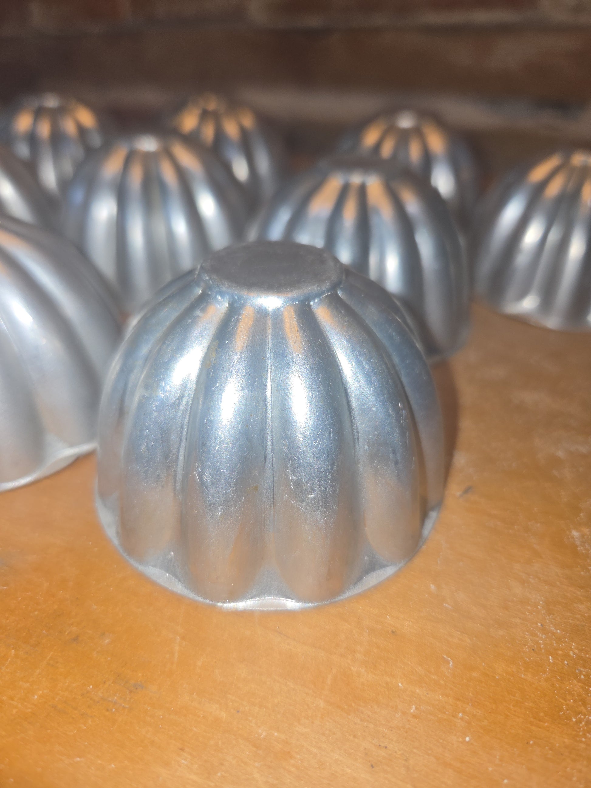 Vintage Small Aluminum Scalloped Fluted Tins Molds Cups Bundt Pans Set of 17 AS IS al22