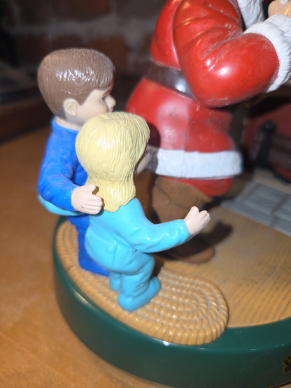 Vintage Coca-Cola Ertl Santa Claus Mechanical Christmas Coin Bank 3rd in Series Coke 1995 scb1