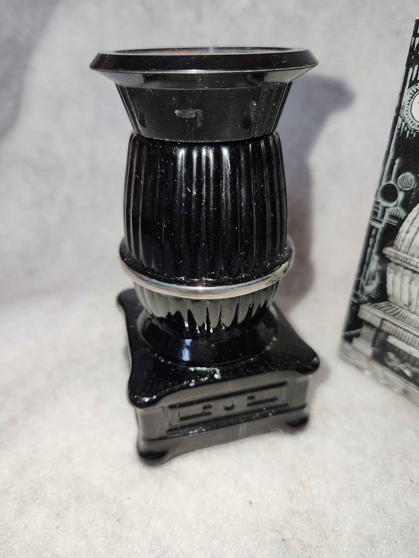 Vintage Avon Pot-Belly Stove Bravo After Shave EMPTY Original Box av655