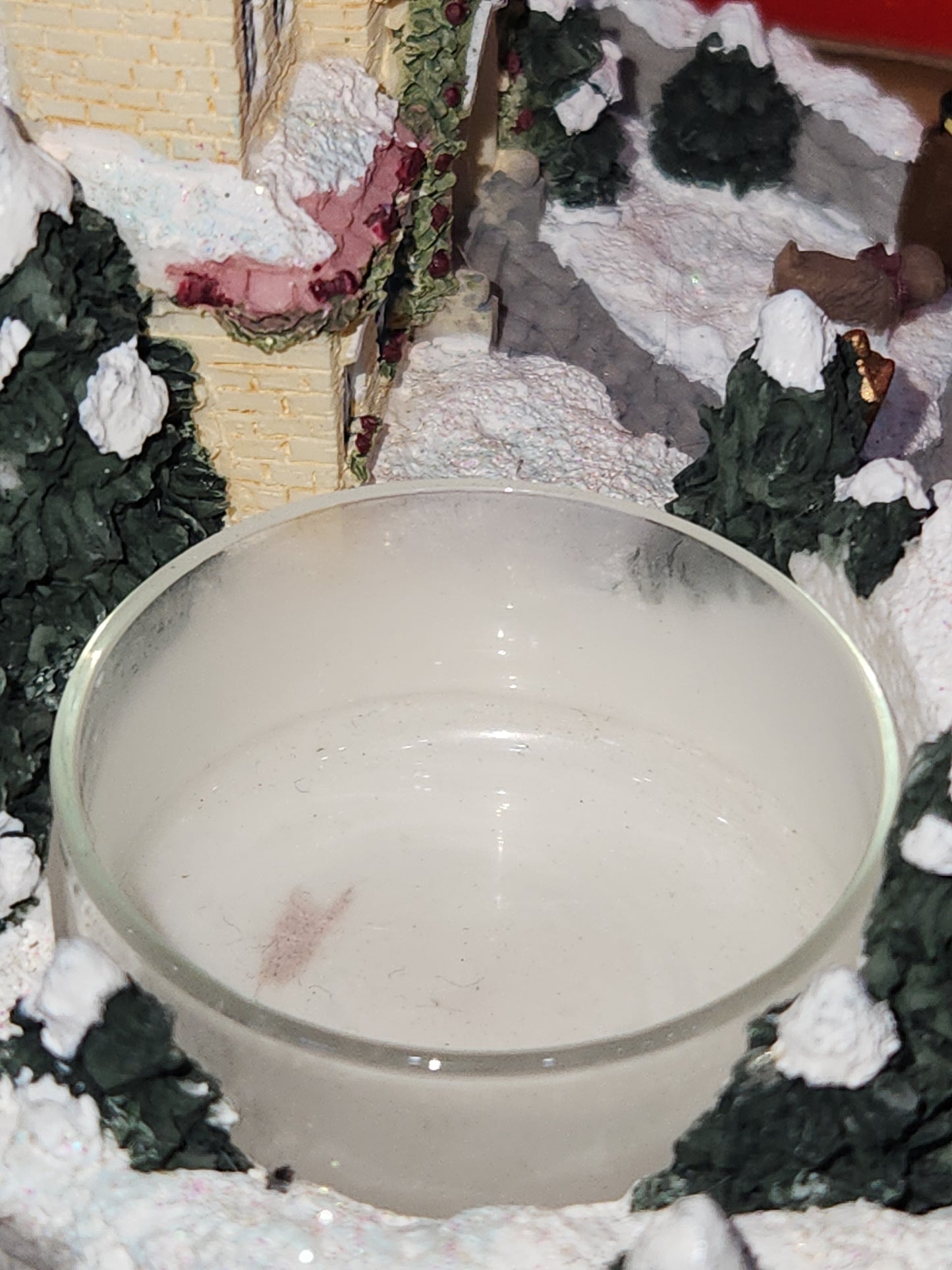 Vintage Pfaltzgraff Winterberry Scenic Village with Tea Light 2001