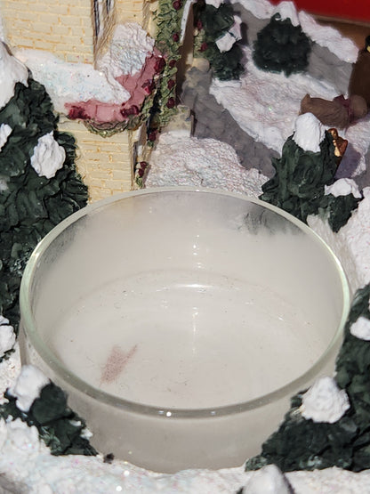 Vintage Pfaltzgraff Winterberry Scenic Village with Tea Light 2001