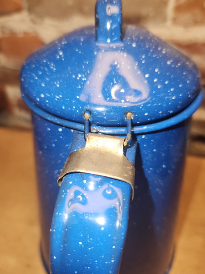 Vintage Enamelware Graniteware Coffee Pot with Lid Blue White Specks ew12