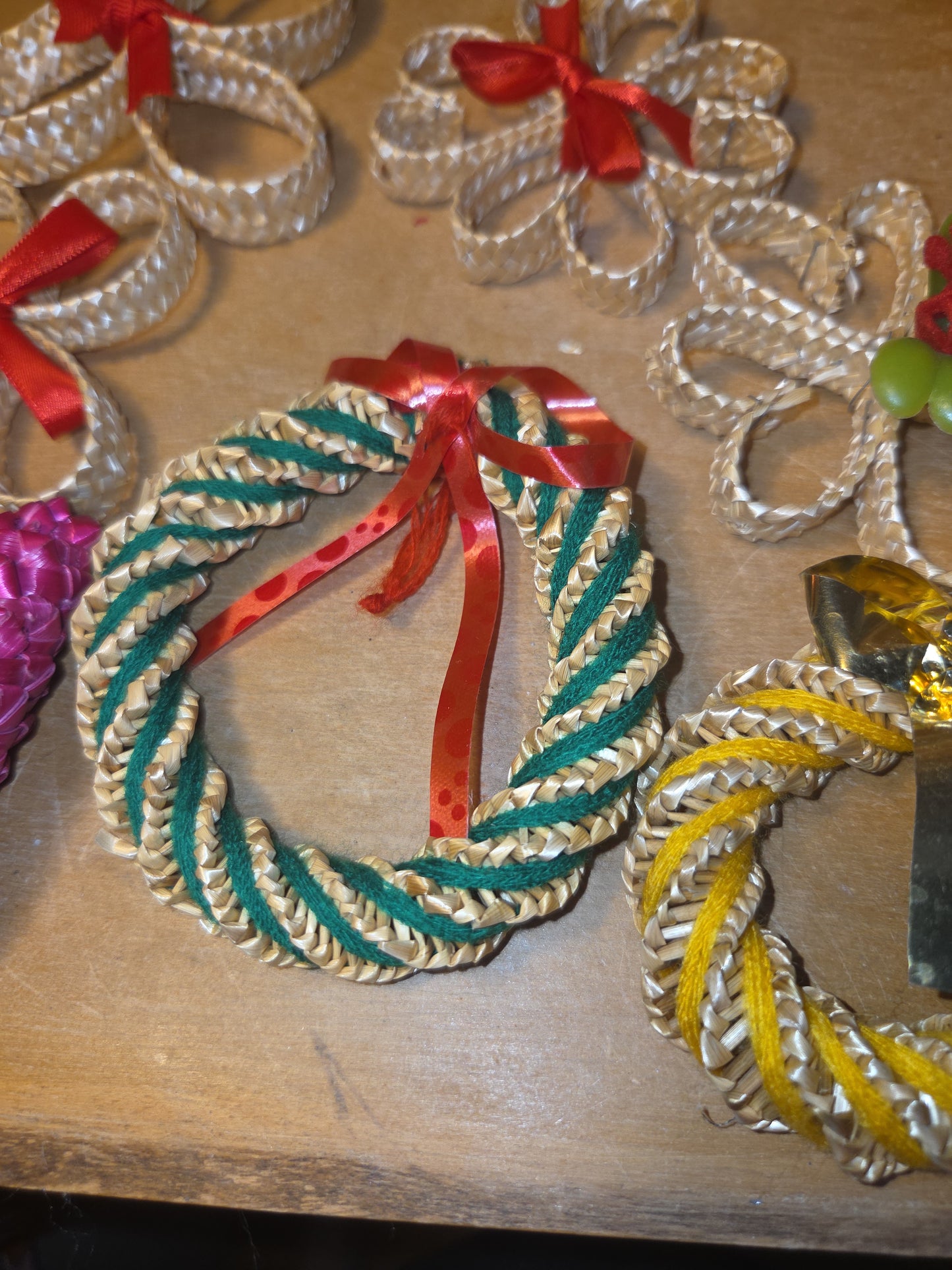 Vintage Wheat Ornaments Lot of 28 Hecho en Mexico vw8