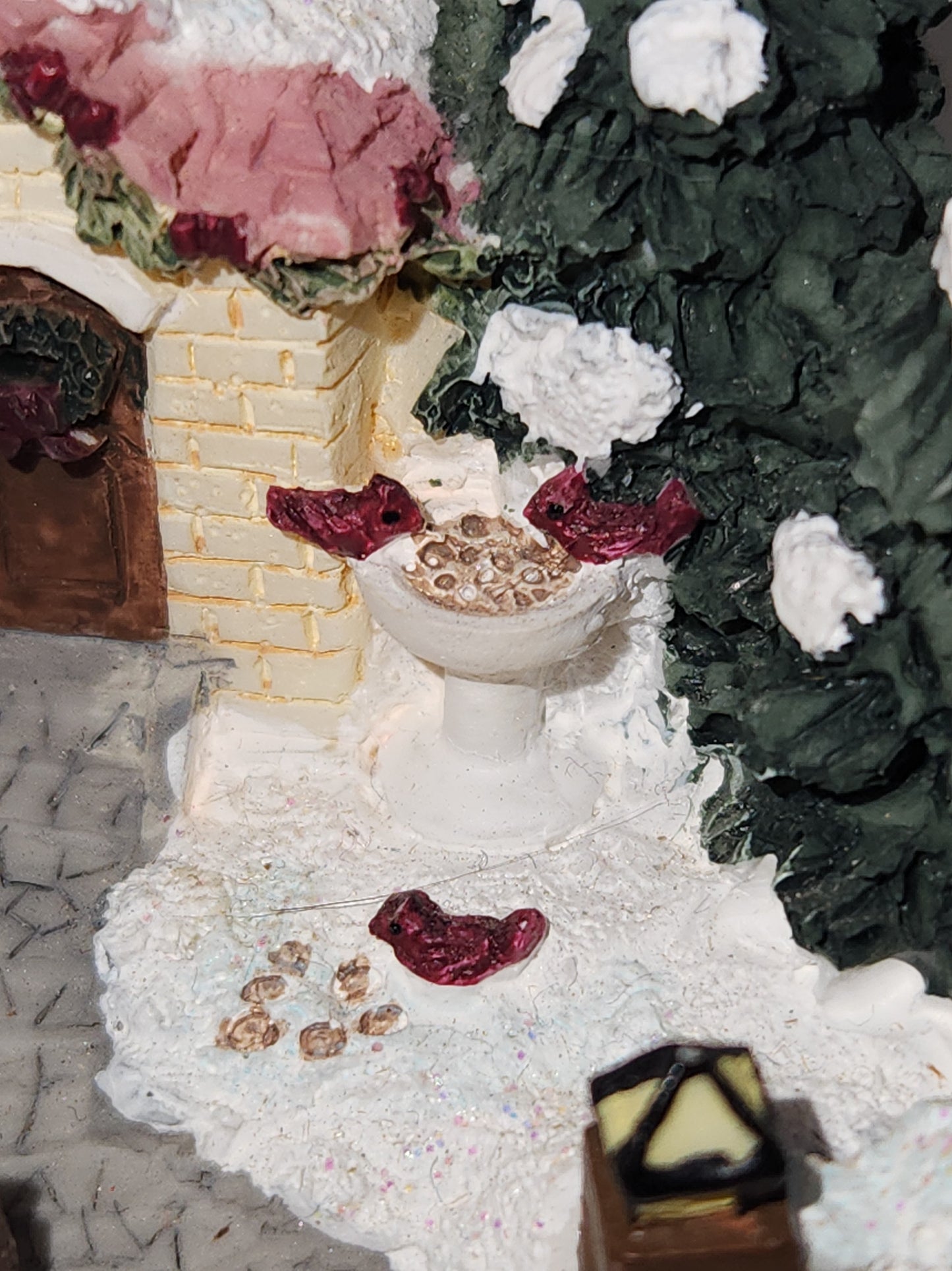 Vintage Pfaltzgraff Winterberry Scenic Village with Tea Light 2001