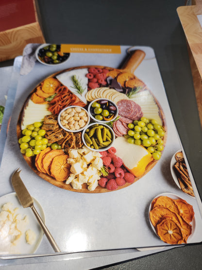 The Cheese Board Deck: 50 Cards For Styling Spreads, Savory & Sweet Meg Quinn bk02