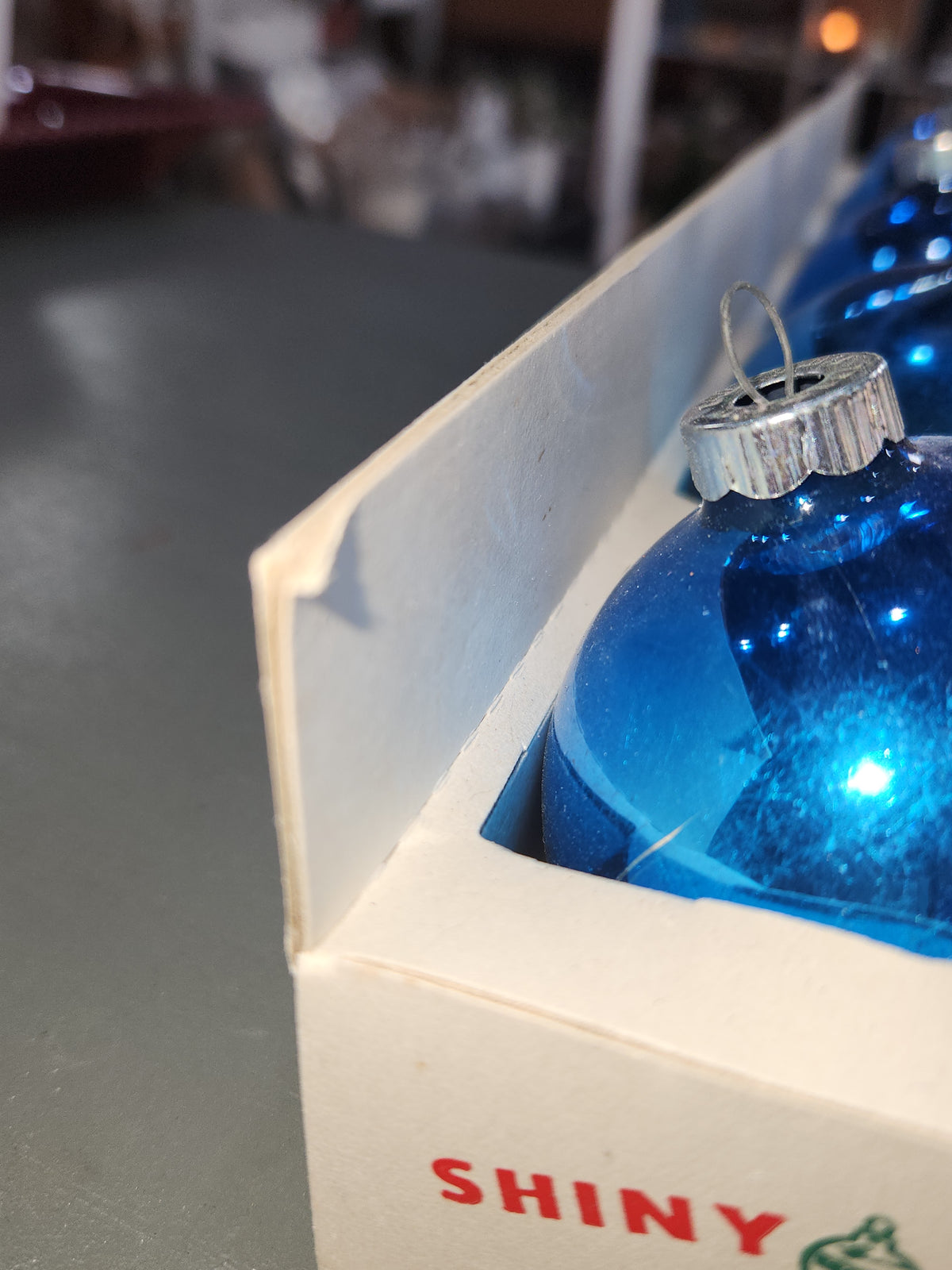 Vintage Shiny Brite Glass Christmas Ornaments Five 3" Blue Shades in Fanci-Pak Box As Is sb12