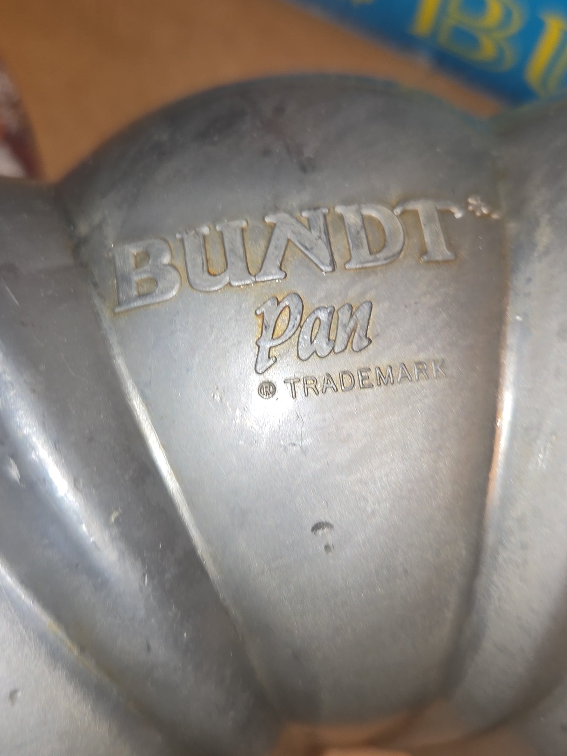 Vintage Nordic Ware Heavy Cast Aluminum 12 Cup Bundt Pan Has Original Box alu51
