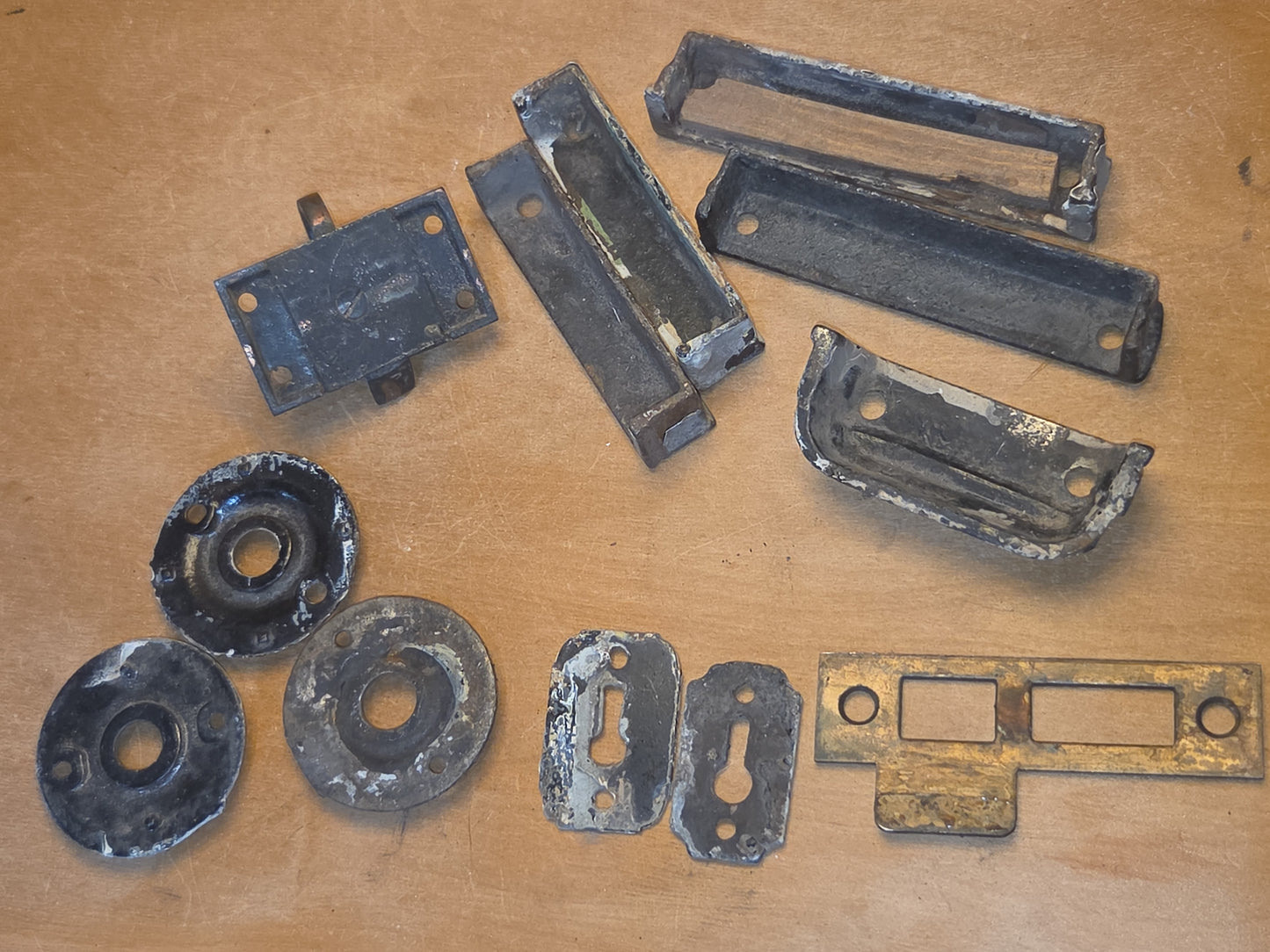Vintage Door Knob Hardware 11 Pieces Will Not Seperate