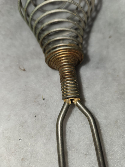 Vintage 2 piece kitchen metal wire coil beehive egg separator & wire coil whisk kit77