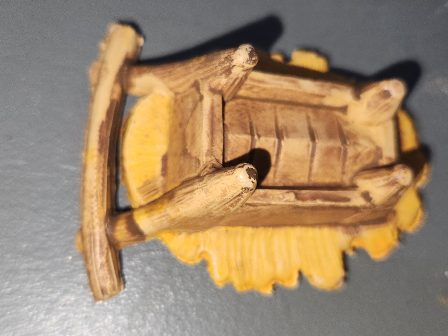 Vintage Fontanini Depose Kneeling Mary Nativity Figure 3 1/4" Includes Manger Italy Roman fn77