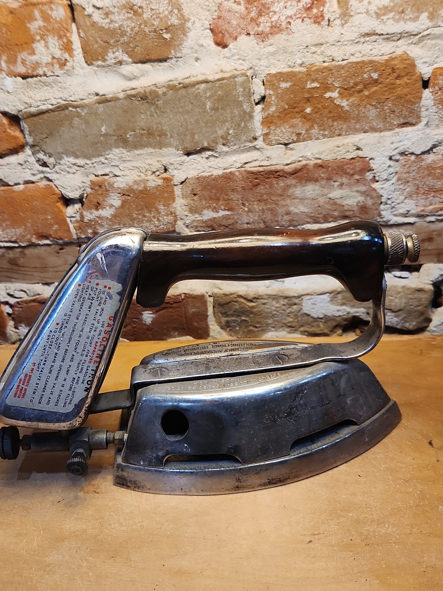 Vintage Gasoline Powered Diamon Sad Iron si5
