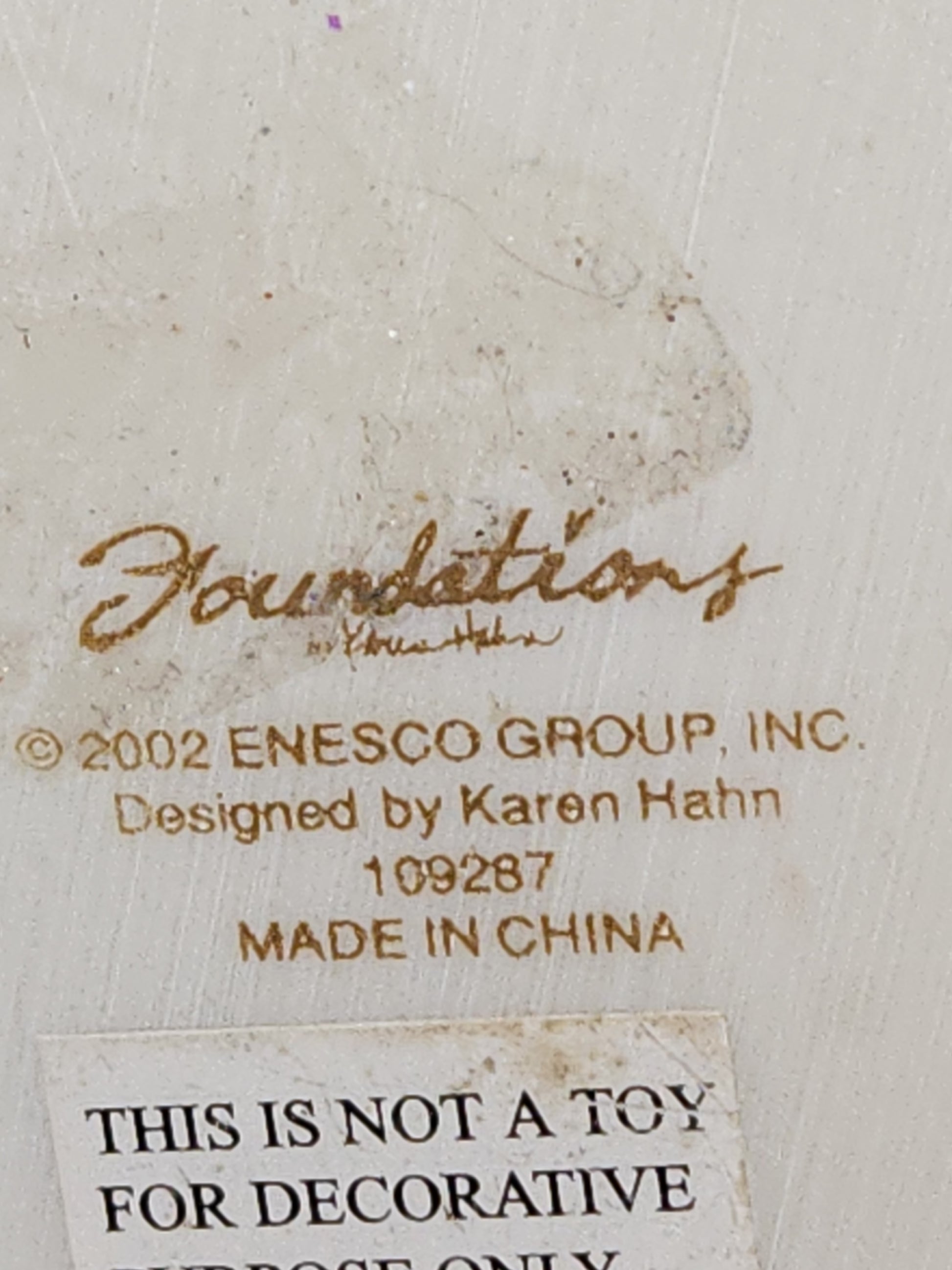 Vintage Enesco Foundations Angel Figurine with star Karen Hahn Eskimo Legends #109287 Memorial an89