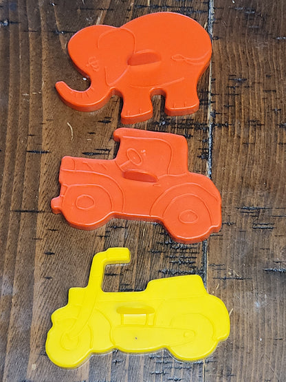 Vintage Lone Toy Tree plastic cookie cutters C6