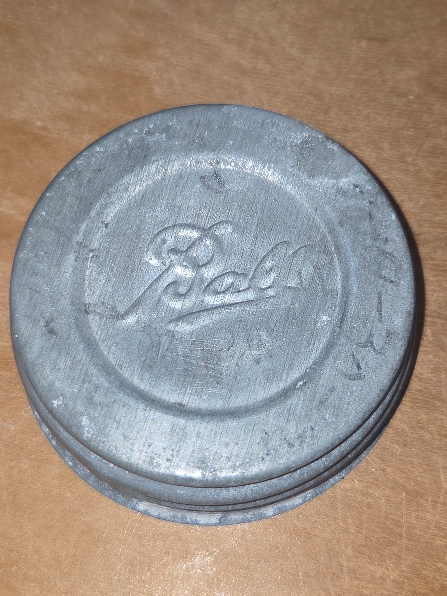 00235 Vintage Quart Jar Ball Perfect Mason Cornflowet Blue Glass Ball Zinc Lid jar099