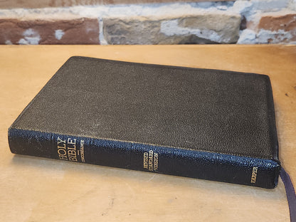 Vintage Softcover The Holy Bible Revised Standard Edition Harper & Brothers 1952 vb82