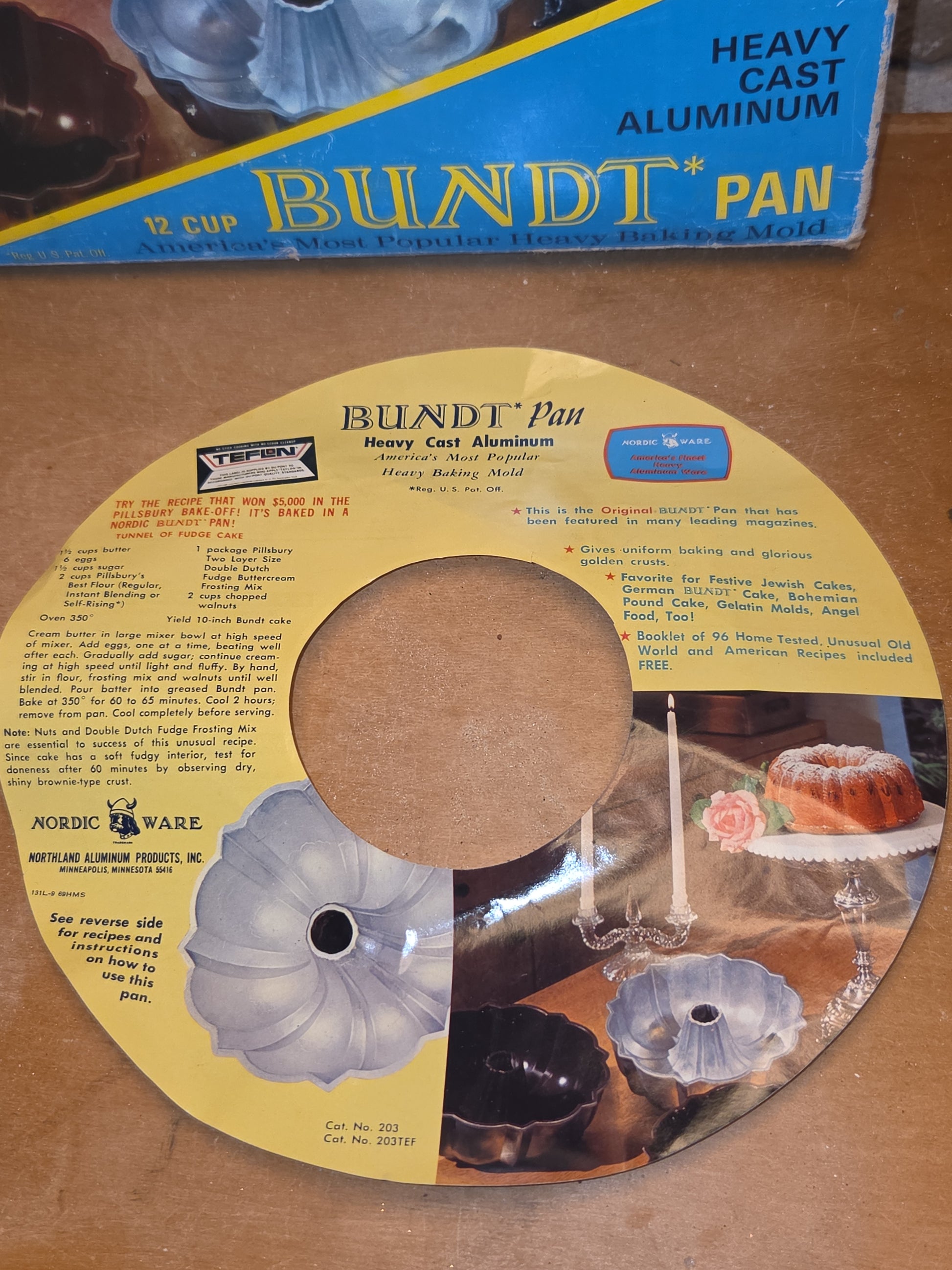 Vintage Nordic Ware Heavy Cast Aluminum 12 Cup Bundt Pan Has Original Box alu51