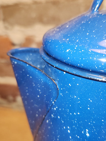 Vintage Enamelware Graniteware Coffee Pot with Lid Blue White Specks ew12