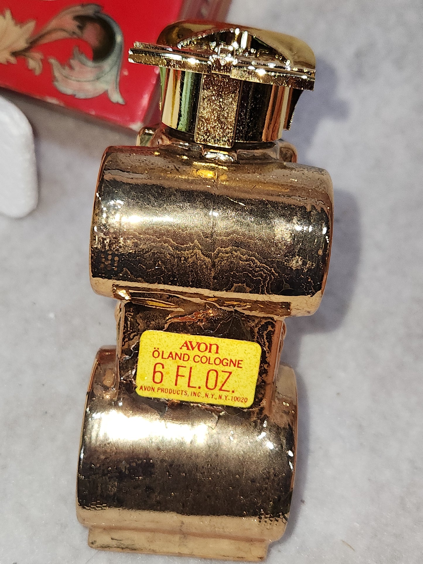 Avon Decanter First Volunteer gold fire truck Oland Cologne CLEARANCE av561