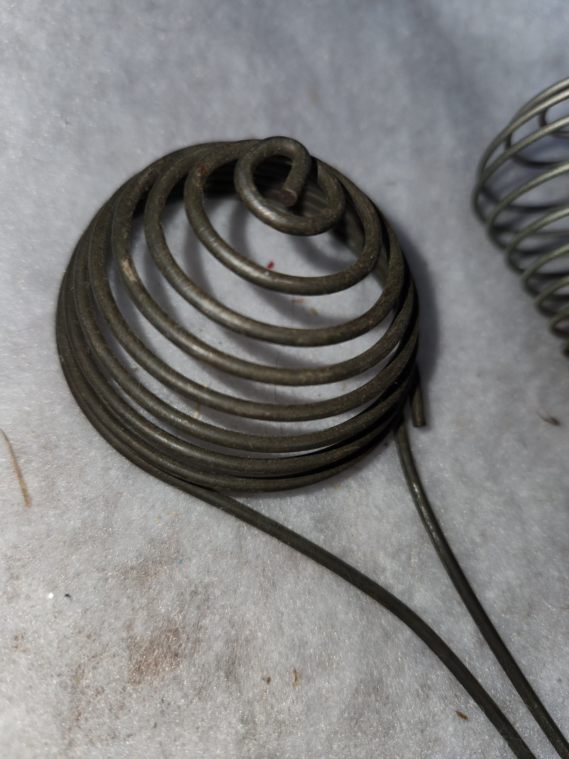Vintage 2 piece kitchen metal wire coil beehive egg separator & wire coil whisk kit77