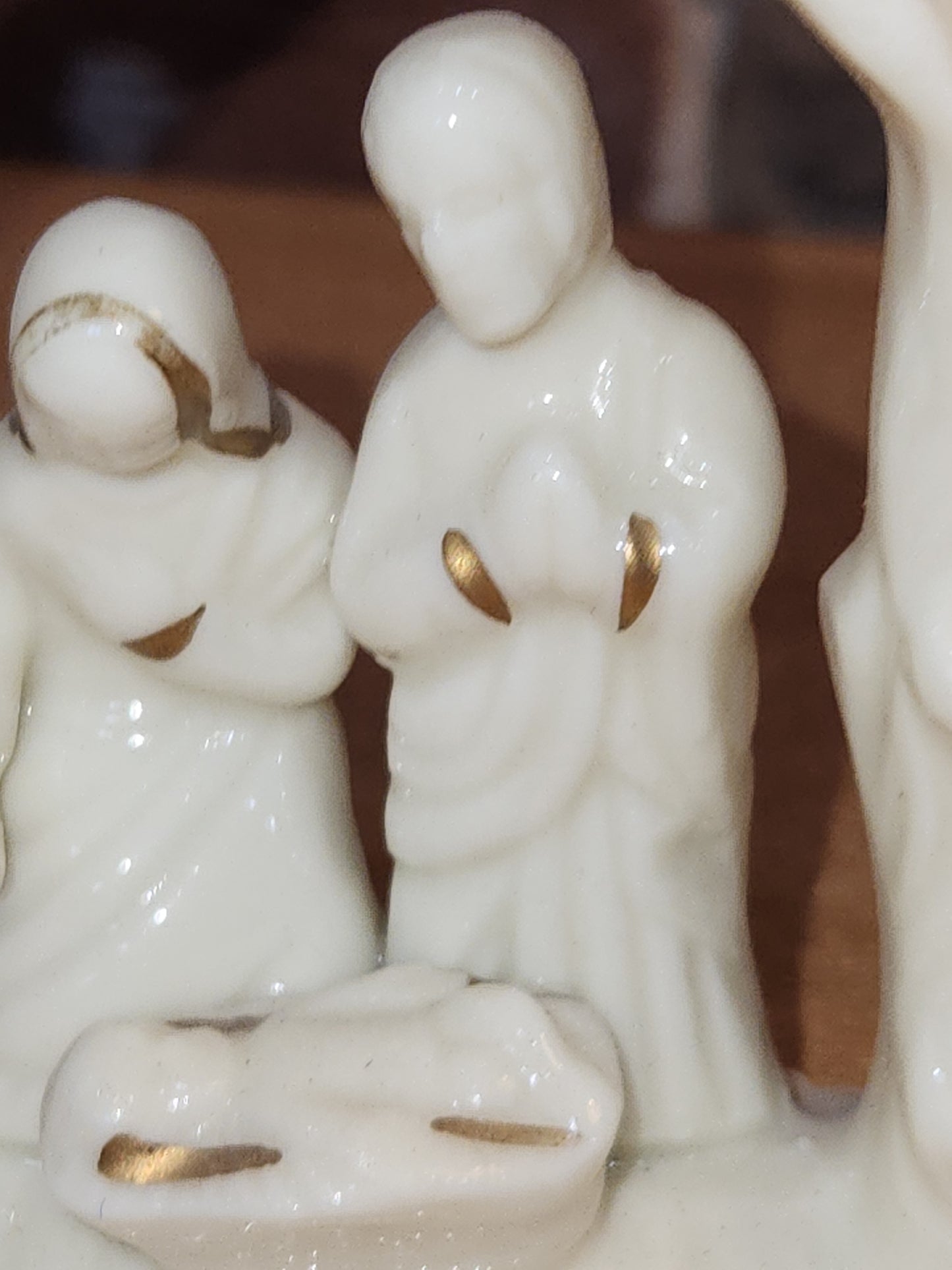 Vintage World Bazaars Nativity Ornament with Original Box nt07