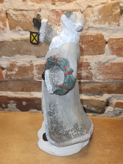 Santa Figurine Grey Coat and Stocking Hat Lantern Wreath sf11