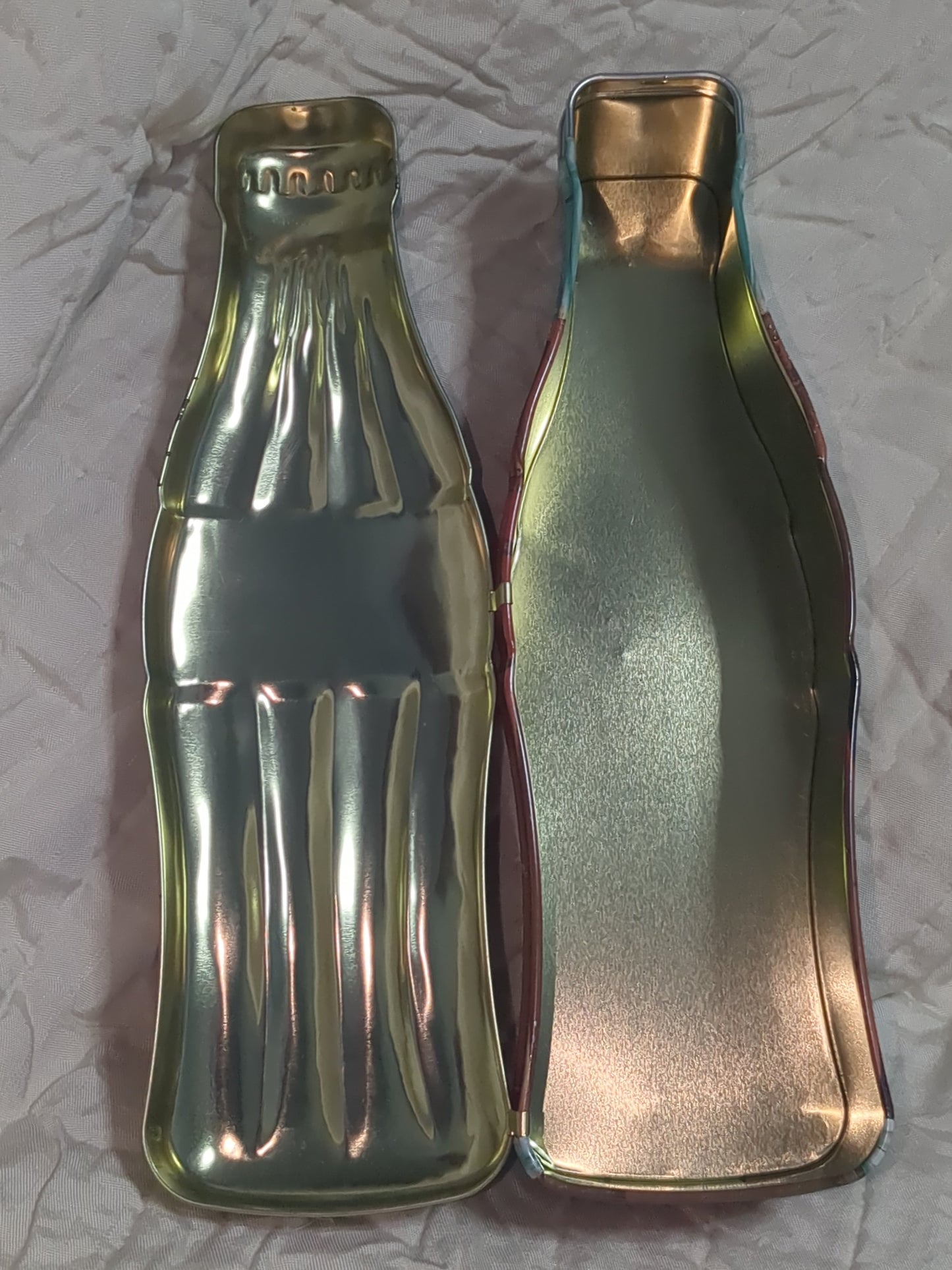 Vintage 1997 Coca-Cola Coke Bottle Hinged Lid Vintage Collectible Tin Golden Harvest 13" cct8