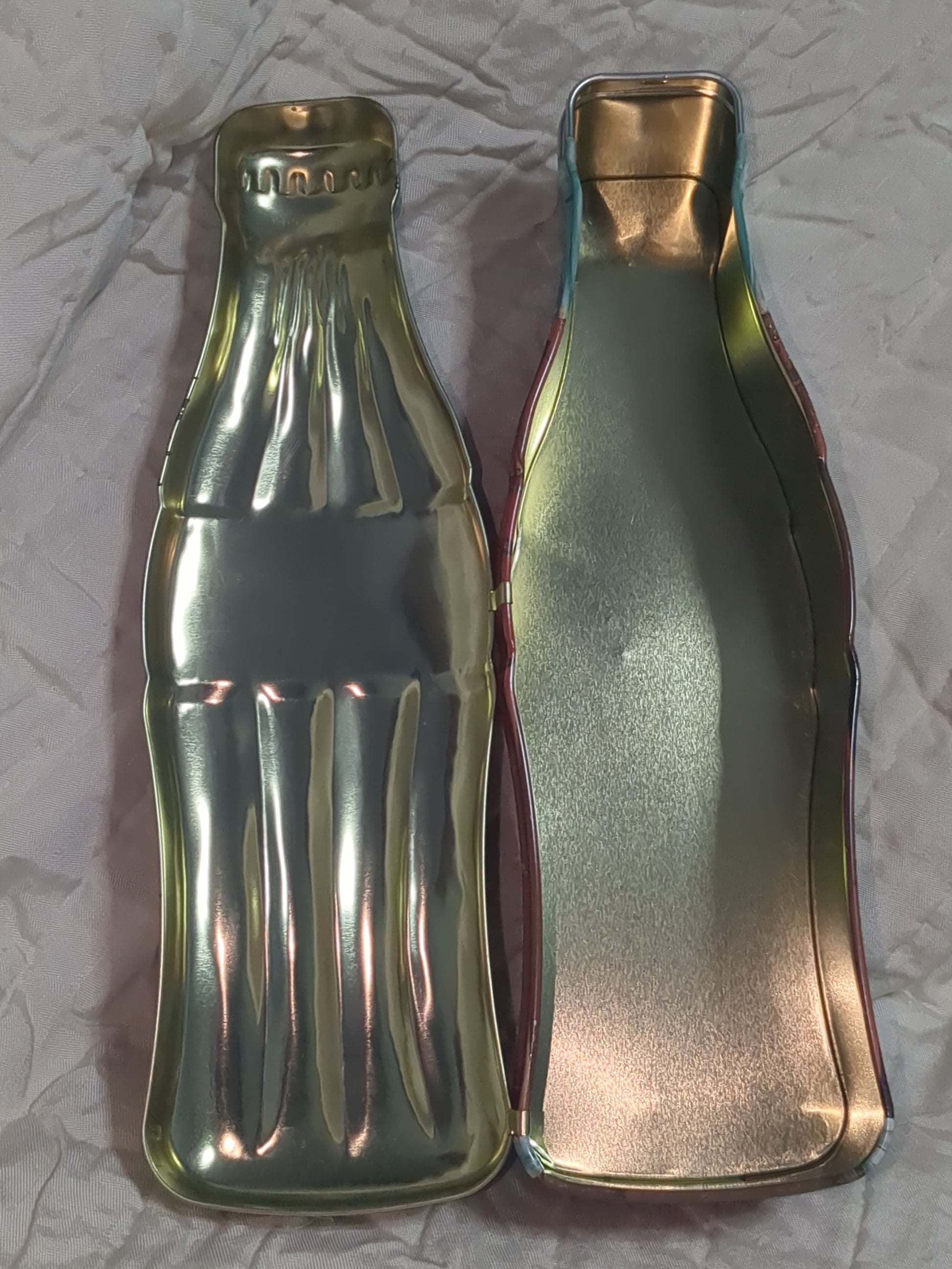 Vintage 1997 Coca-Cola Coke Bottle Hinged Lid Vintage Collectible Tin Golden Harvest 13" cct8