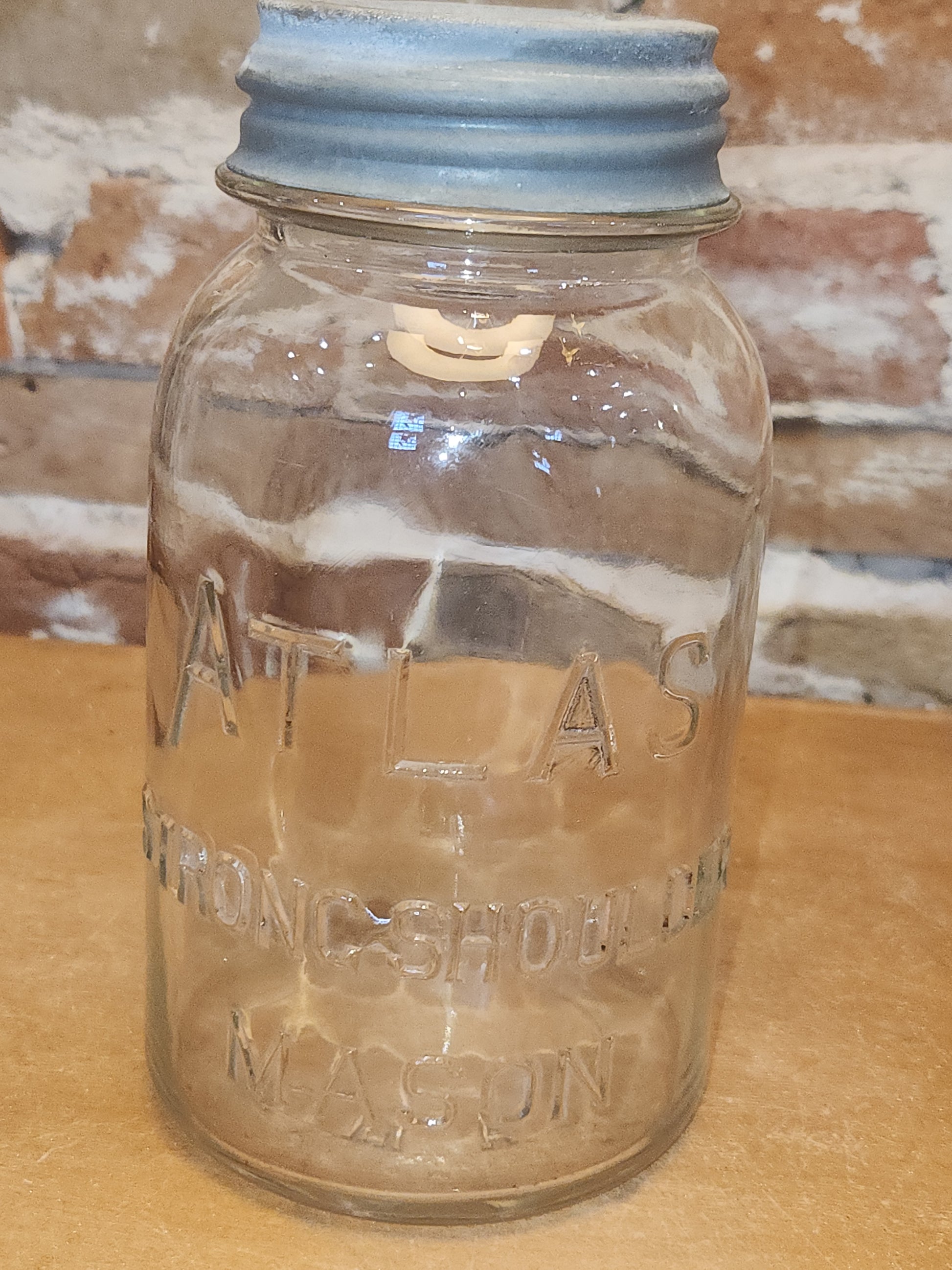 Vintage Atlas Strong Shoulder Clear Quart Jar and Atlas Lid jar92