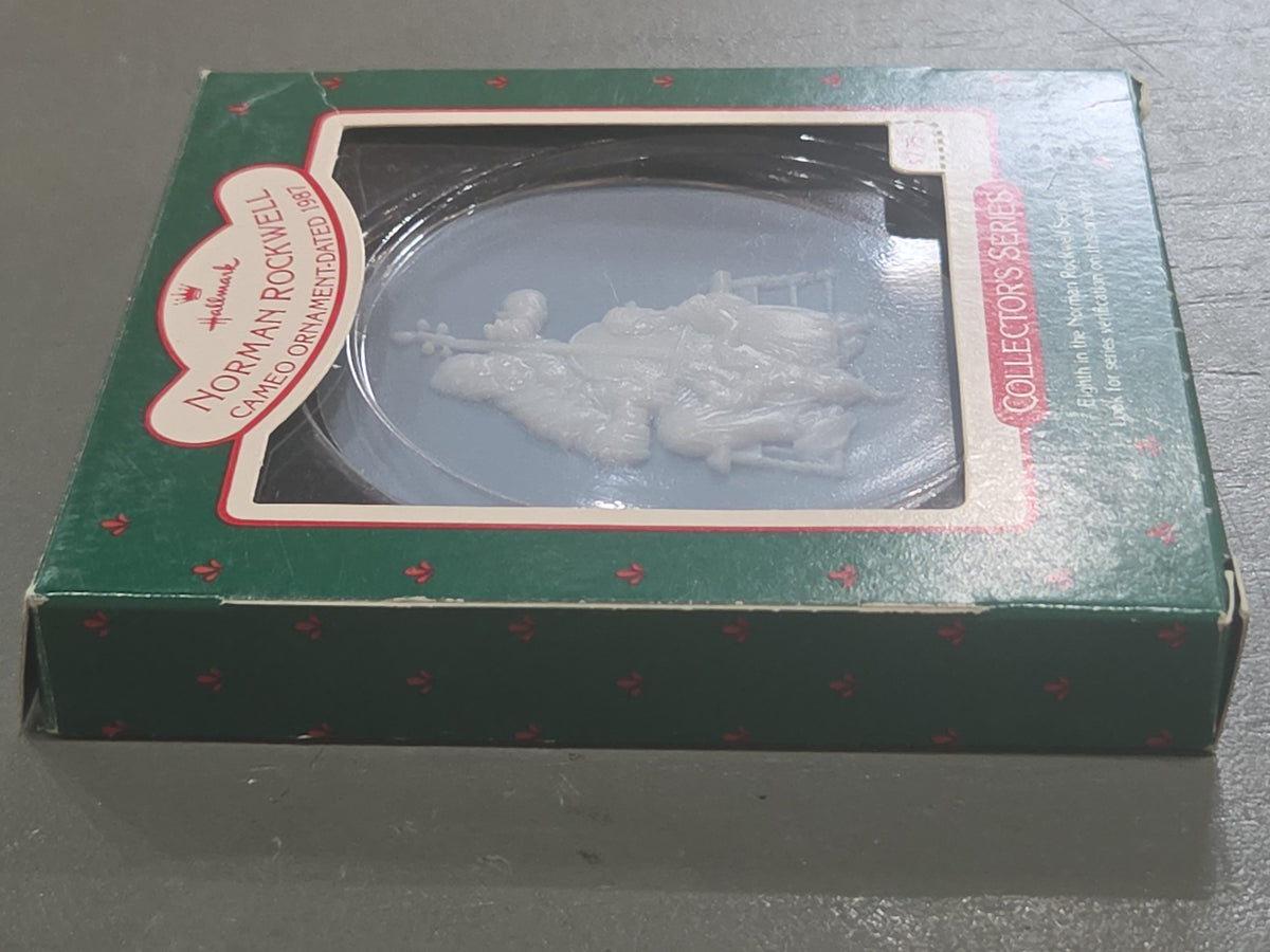 Vintage Hallmark Keepsake Norman Rockwell Cameo Ornament 8th in Series 1987