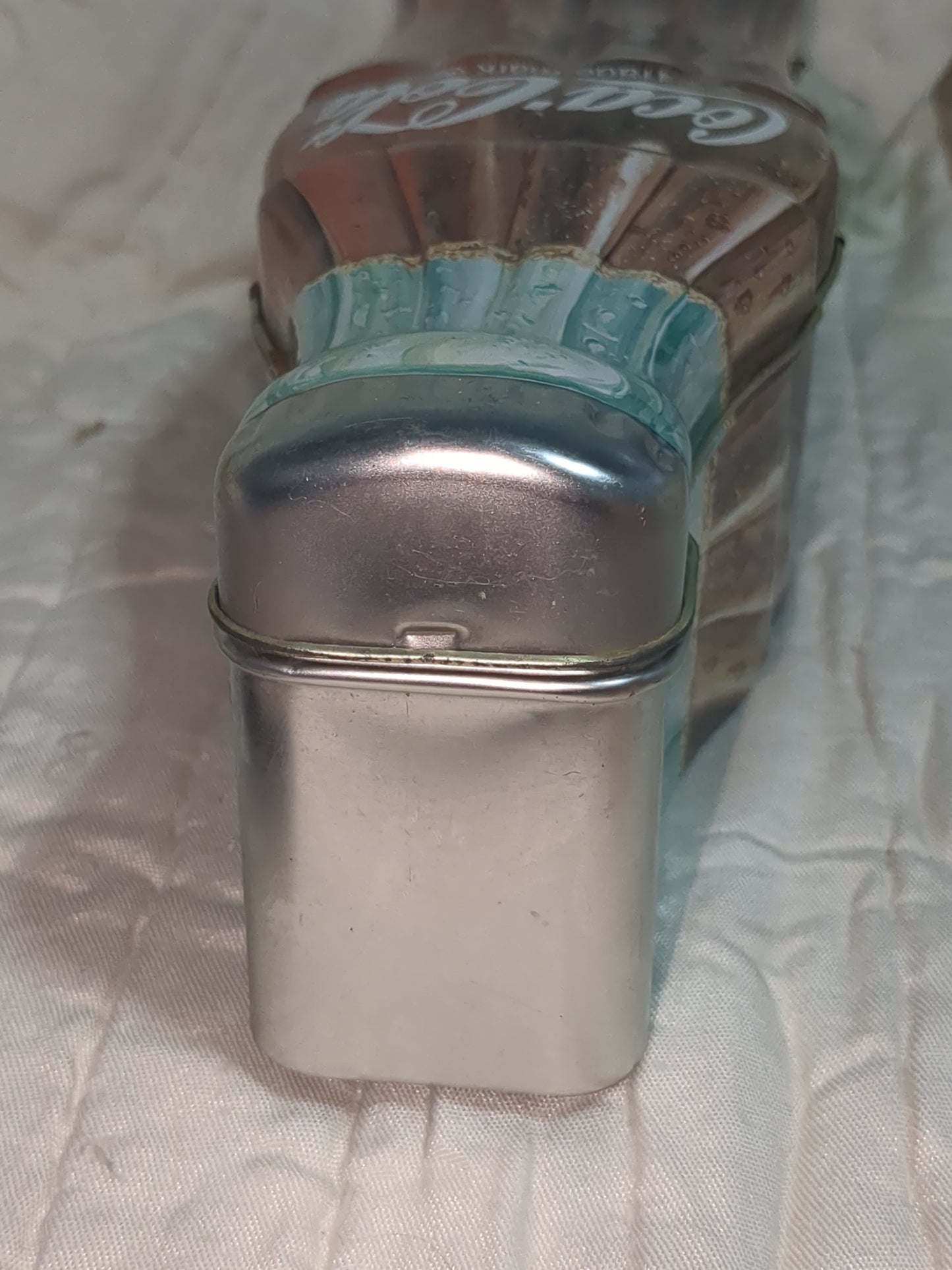 Vintage 1997 Coca-Cola Coke Bottle Hinged Lid Vintage Collectible Tin Golden Harvest 13" cct8